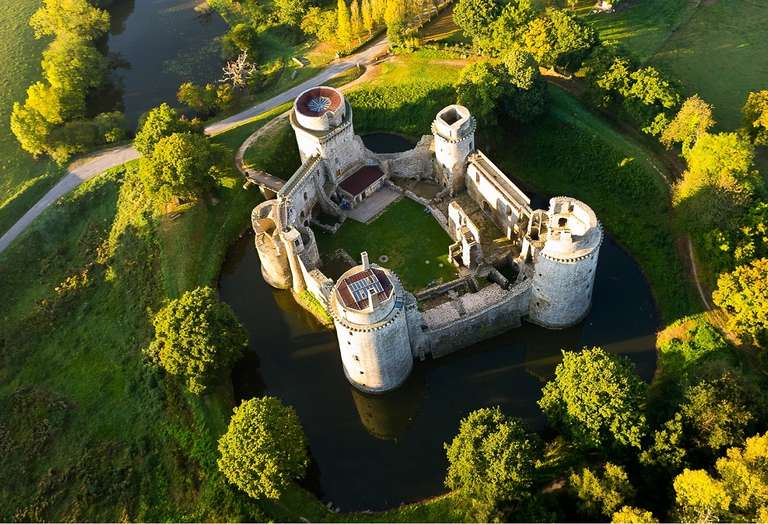 Hunaudaye castle